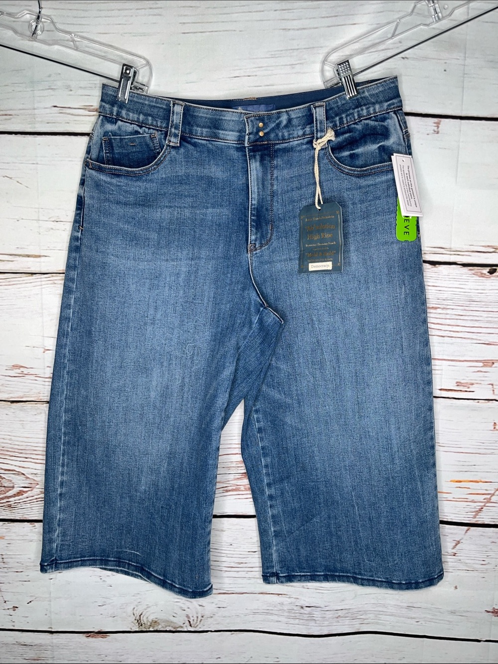 Democracy NWT Size 12P Blue Denim “Ab” Solution High Rise Jean Shorts